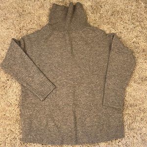 Old Navy Sweater - Tunic Turtleneck - Gray, size Medium